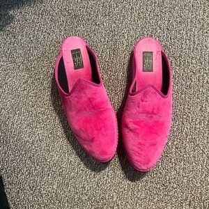 Fifi Venezia Italian Pink Velvet Slip-On Loafers